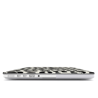 Leopard in Black MacBook Case